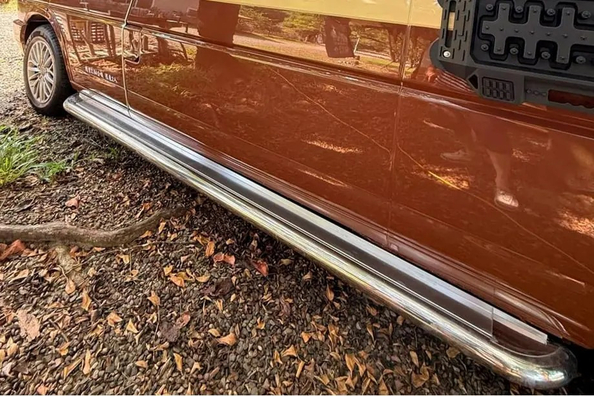 Volkswagen T4 na kemp i do terénu: montáž předního ochranného rámu, bočních prahů a zadních rohů Fotografie 14