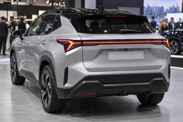 Omoda 4: kompaktní crossover Chery pro Evropu – hybrid 224 k a elektromotor 155–160 kW Fotografie 1