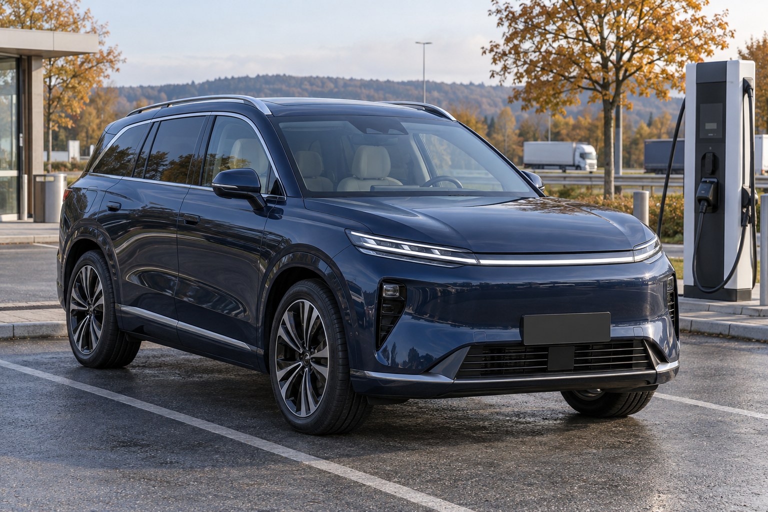 BYD Atto 8: sedmimístný elektrický crossover pro Evropu – až 653 km WLTP a nabití za 9 minut