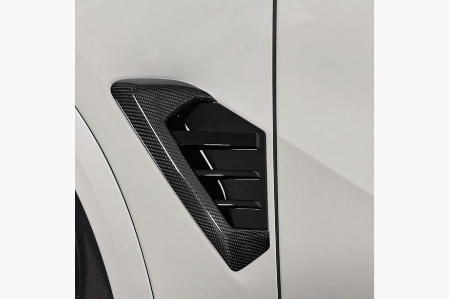 BMW X5 G05 2019–2026 Mřížky do blatníků (karbon + ABS) Fotografie 1