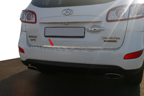 Hyundai Santa Fe 2 2006–2012 Nerezová lišta hrany víka kufru fotografie 1