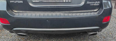 Hyundai Santa Fe 2 2006–2012 Nerezová lišta hrany víka kufru fotografie 3