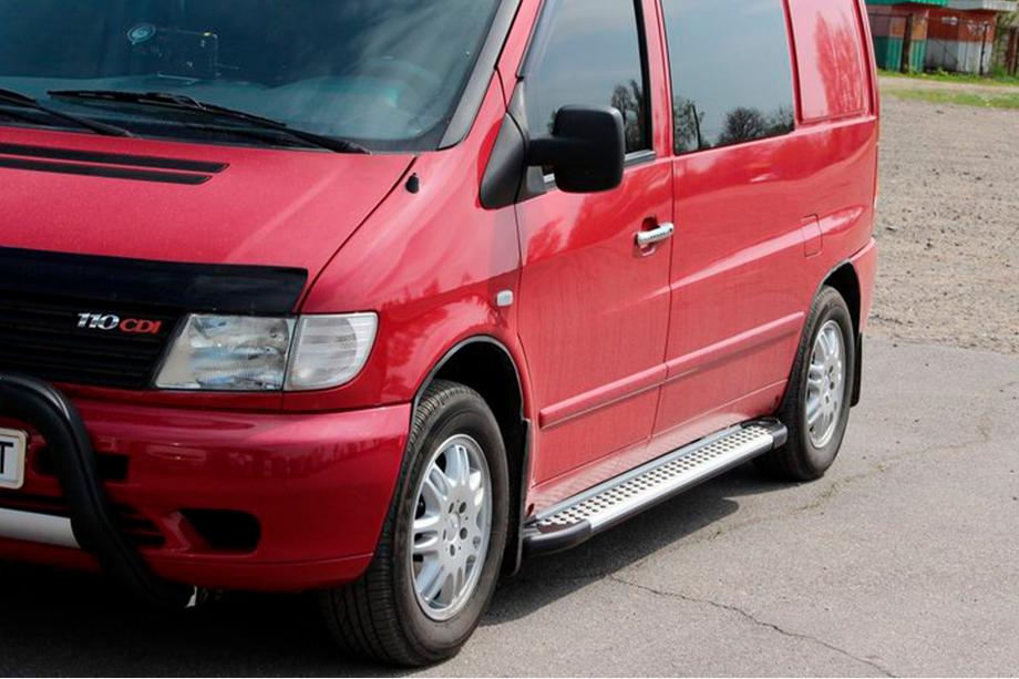 Mercedes Vito W638 1996–2003 Boční nášlapy Allmond Grey (2 ks, hliník) Fotografie 3