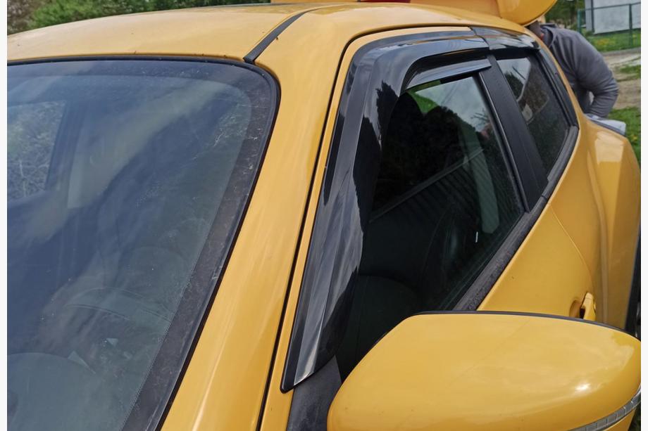 Nissan Juke 2010–2019 Ofuky oken (4 ks, Sunplex Sport) Fotografie 7