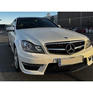 Kompletní bodykit S63 AMG Mercedes C-class W204 2007–2015 fotografie 1