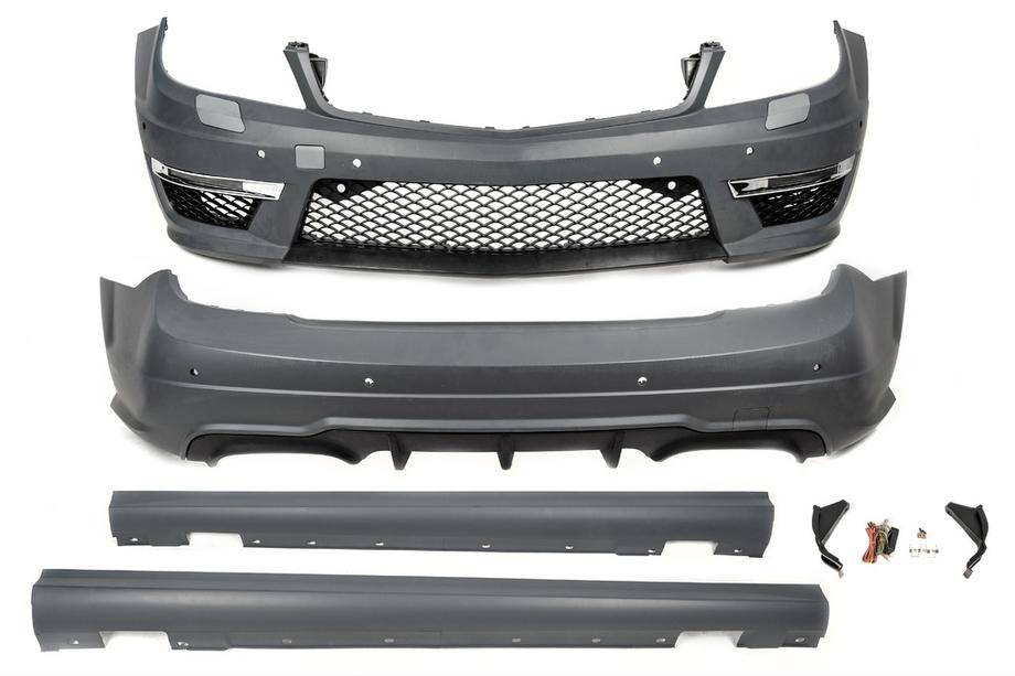 Mercedes C-class W204 2007–2015 Kompletní bodykit S63 AMG Fotografie 2