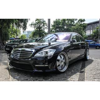 Kompletní přední nárazník AMG S65