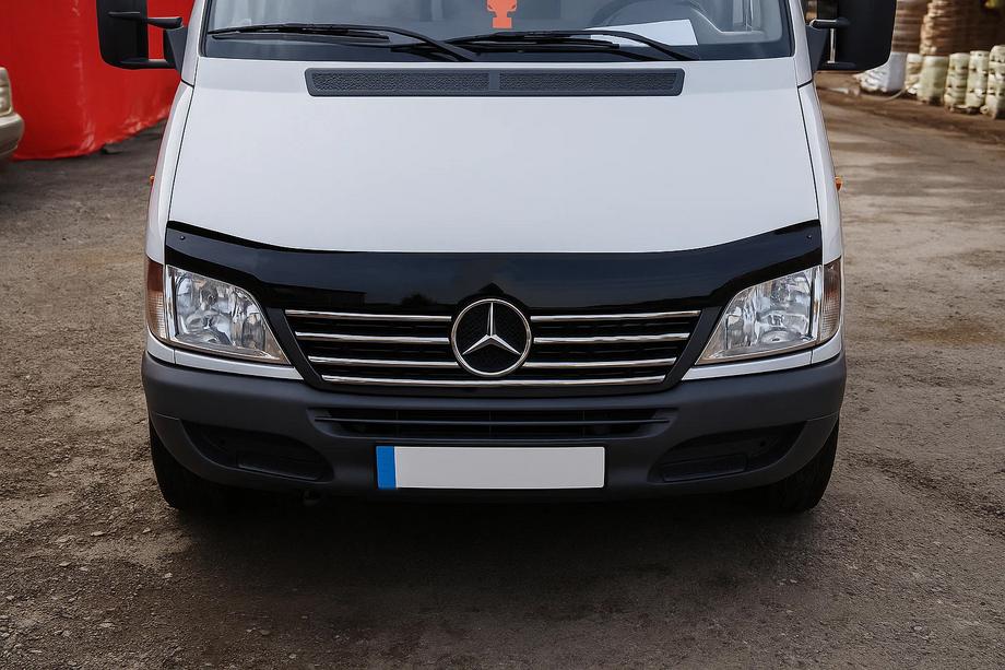 Mercedes Sprinter W901/902/903/904/905 1995–2006 Nerezové lišty na lem masky chladiče (2000-2002, 7 dílů) Fotografie 1