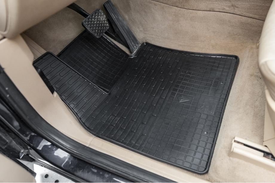 BMW X5 E70 2007–2013 Gumové autokoberce do interiéru (4 ks, Stingray Premium) Fotografie 5