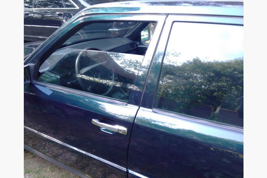 Mercedes E-Class W124 1984–1997 Chromové kryty klik dveří (4 ks, nerez) Fotografie 2