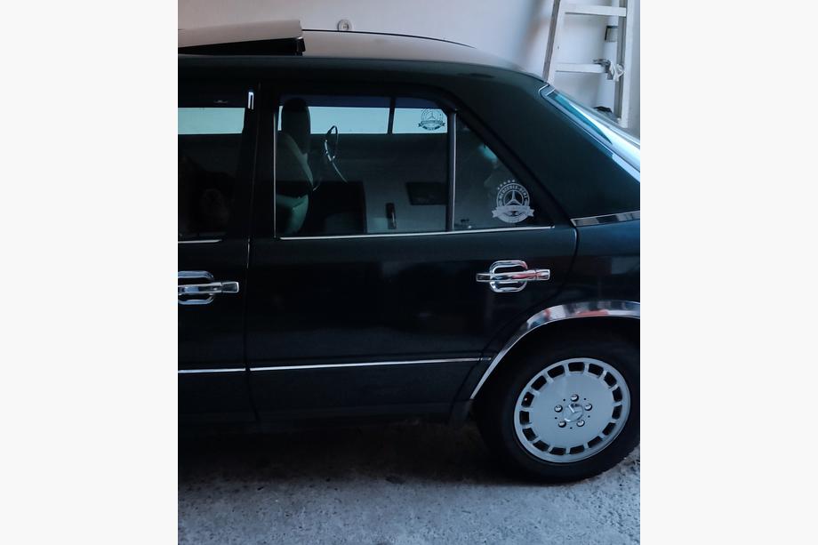 Mercedes E-Class W124 1984–1997 Okenní lišty (4 ks, nerez) Fotografie 1