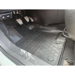 Gumové autokoberce do interiéru (4 ks, Stingray Premium) Nissan Qashqai 2007–2010 fotografie 1