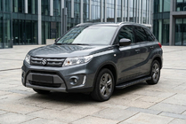 Suzuki Vitara 2015– Boční prahy Allmond Black (2 ks, hliník) fotografie 1
