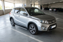 Suzuki Vitara 2015– Boční nášlapy BlackLine (2 ks, hliník) fotografie 1