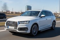 Audi Q7 2015–2026 Boční nášlapy Rainbow (2 ks, hliník) fotografie 1