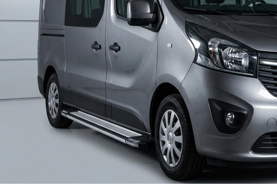 Opel Vivaro 2015–2019 Boční nášlapy Rainbow (2 ks, hliník) Image