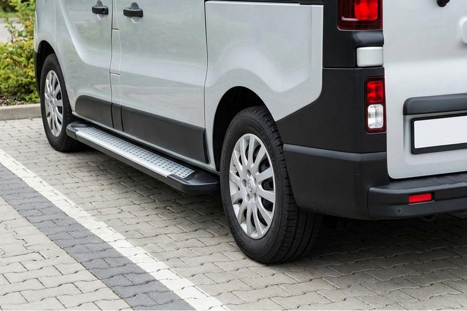 Renault Trafic 2015– Boční nášlapy Allmond Grey (2 ks, hliník) Image
