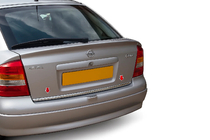 Opel Astra G Classic 1998–2012 Nerezová lišta hrany víka kufru Carmos - turecká ocel fotografie 1