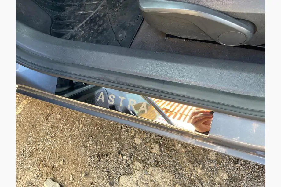 Opel Astra H 2004–2013 Kryty prahů Carmos V1 (4 ks, ocel) Fotografie 2