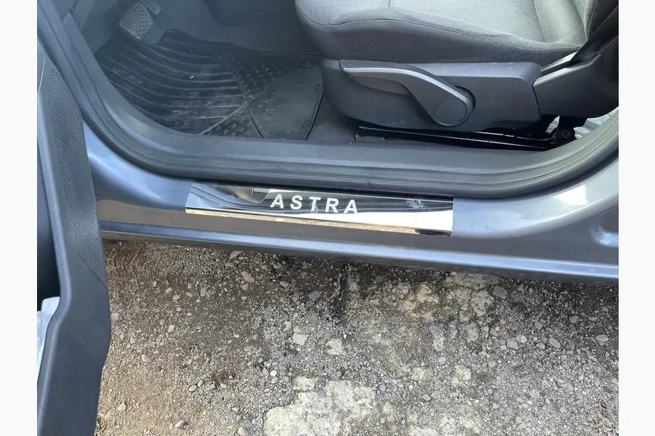 Opel Astra H 2004–2013 Kryty prahů Carmos V1 (4 ks, ocel) Fotografie 7