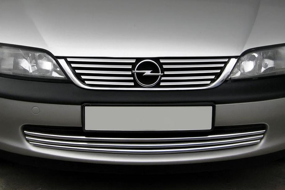 Opel Vectra B 1995–2002 Nerezové lišty na masku chladiče Image