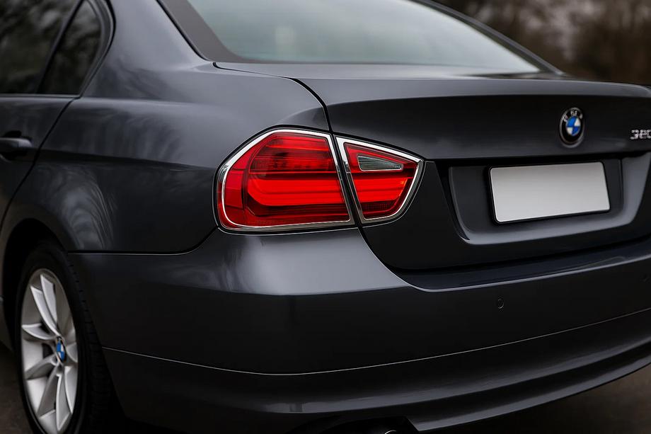 BMW řady 3 E90/E91 2005–2011 Chromové kryty brzdových světel (2 ks, plast) Fotografie 1