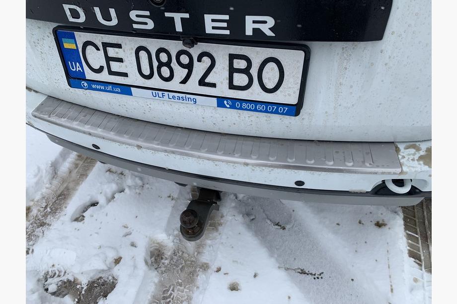 Dacia Duster 2008–2018 Nerezová ochranná lišta zadního nárazníku Carmos V1 s ohybem Fotografie 2