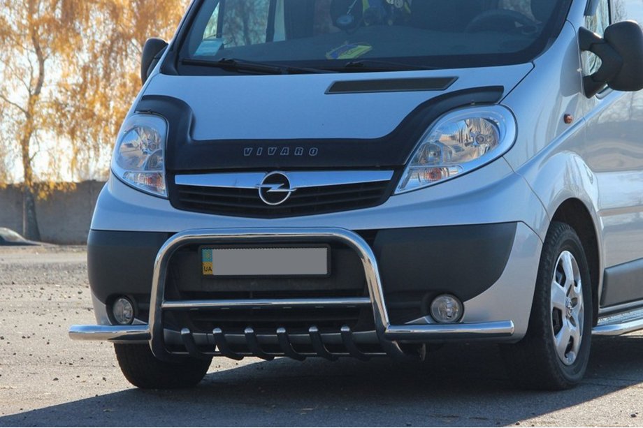 Renault Trafic 2001–2015 Nerezový přední ochranný rám s „vousy“ Exclusive Fotografie 4