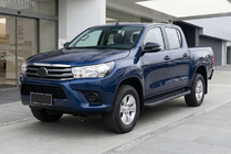 Toyota Hilux 2015– Boční prahy Bosphorus Black (2 ks, hliník) fotografie 1
