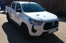 Toyota Hilux 2015– Boční nášlapy Allmond Black (2 ks, hliník) fotografie 4