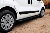 Peugeot Bipper 2008–2017 Boční prahy Mostu Black (2 ks, hliníkový profil) fotografie 1
