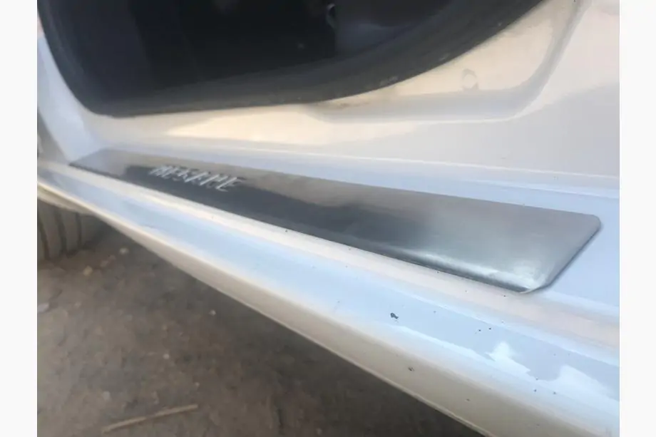 Renault Megane III 2009–2016 Nerezové kryty prahů OmsaLine (4 ks, nerez) Fotografie 5