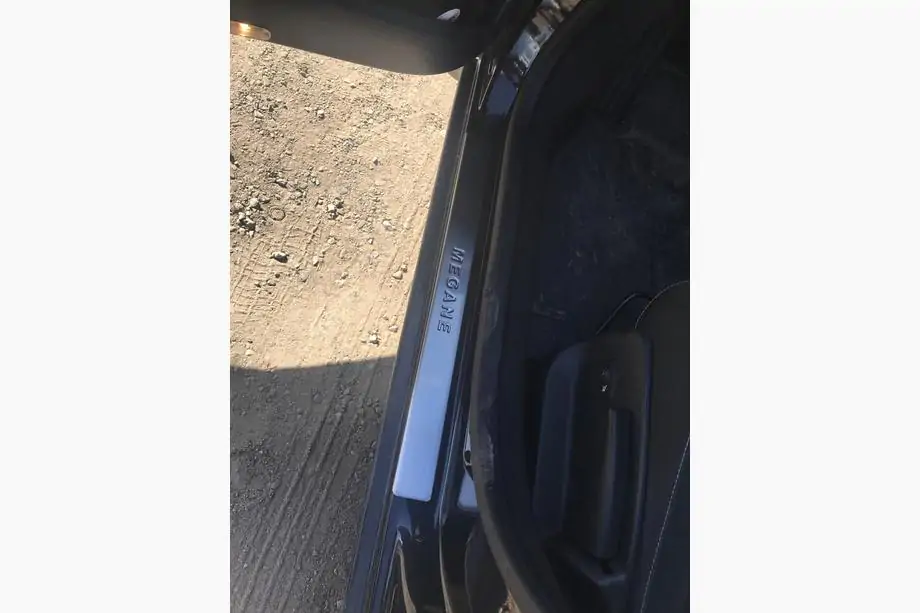 Renault Megane III 2009–2016 Nerezové kryty prahů OmsaLine (4 ks, nerez) Fotografie 3