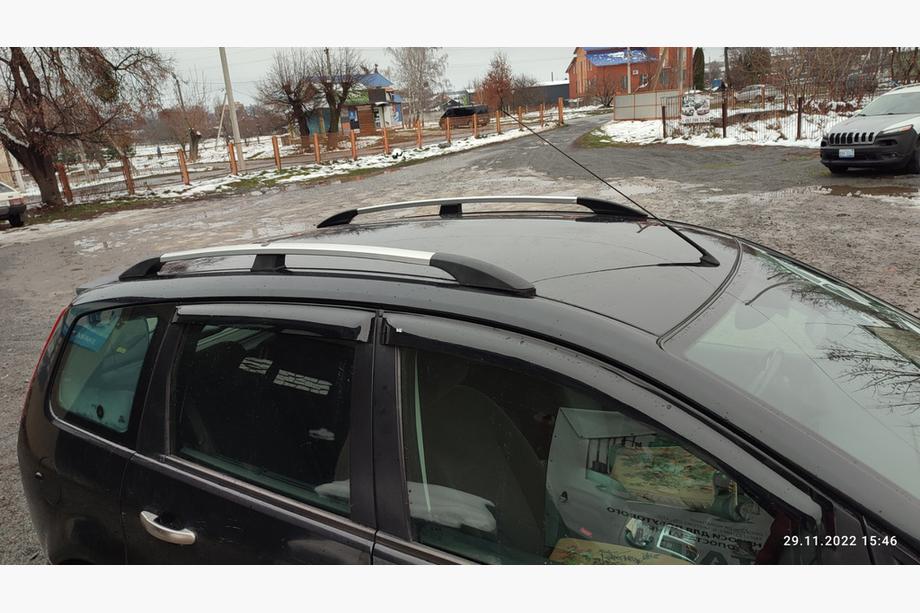 Ford C-Max 2004–2010 Chromované střešní ližiny Image