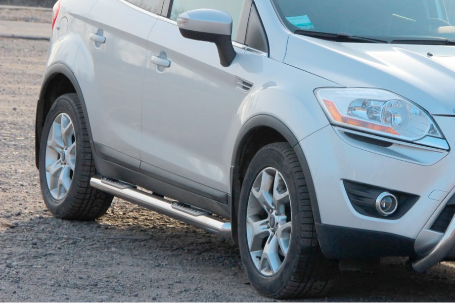 Ford Kuga 2008–2013 Boční rovné trubky (2 ks, nerez) Fotografie 2