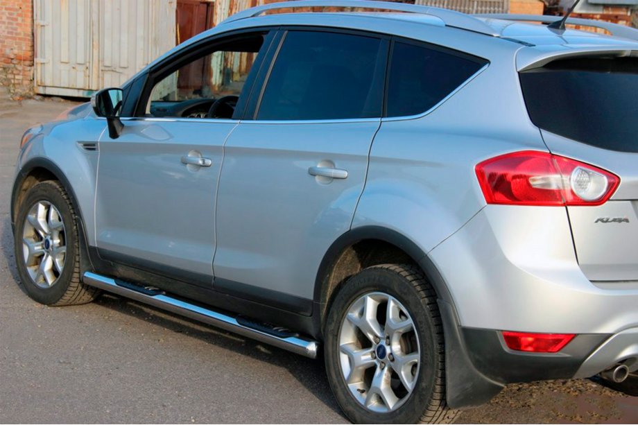 Ford Kuga 2008–2013 Boční rovné trubky (2 ks, nerez) Fotografie 3