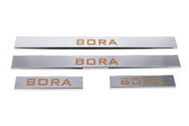 Volkswagen Bora 1998–2004 Nerezové kryty prahů Carmos (4 ks) fotografie 2