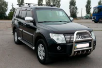 Mitsubishi Pajero Wagon IV 2006–2021 Přední ochranný rám QT007 (nerez) fotografie 3