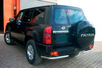 Nissan Patrol Y61 1997–2011 Zadní rohy AK003 (2 ks, nerez) fotografie 1