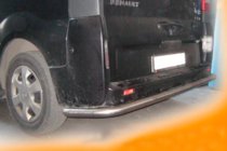 Renault Trafic 2001–2015 Zadní ochranný rám s rohy (nerez) fotografie 2