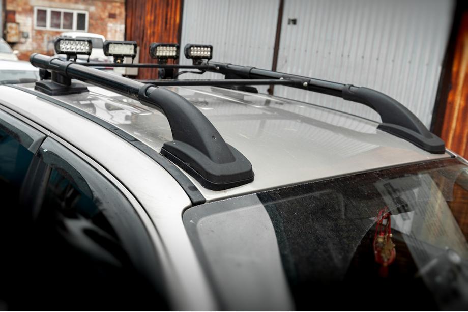 Volkswagen Amarok 2010–2022 Střešní podélníky Black Shark s příčníky Image