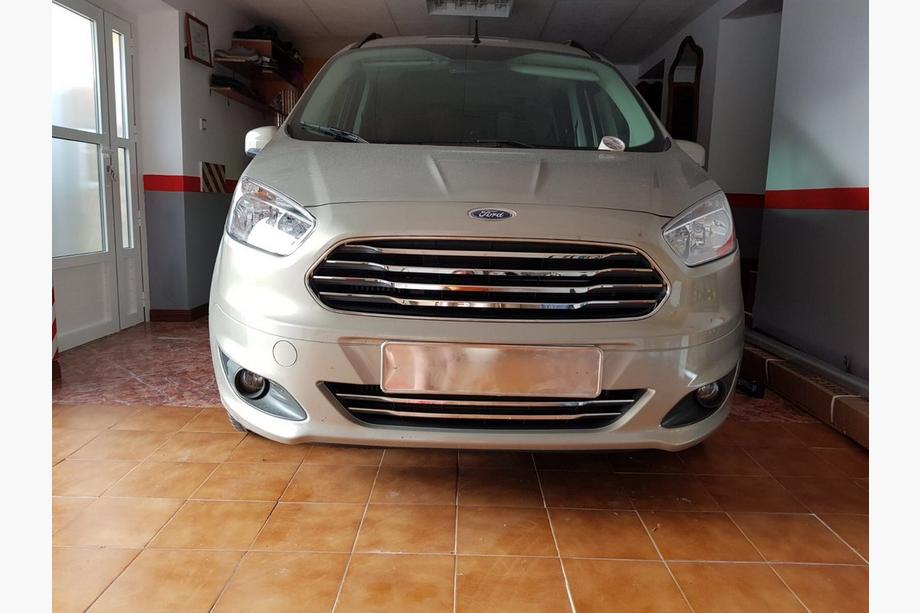 Ford Courier 2014–2023 Chromové lišty na masku chladiče OmsaLine (2014-2018, 4 ks, nerez) Image