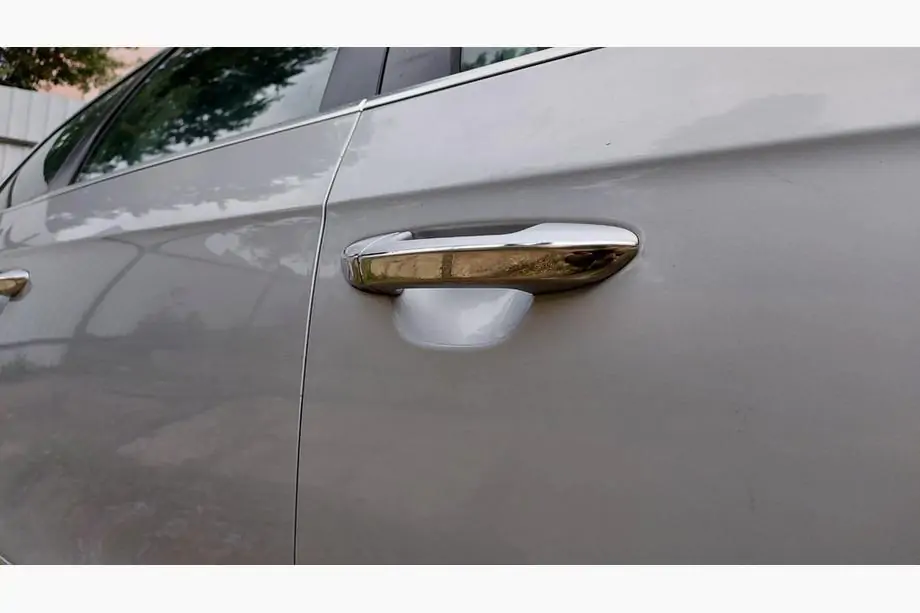 Volkswagen Passat B6 2006–2012 Ploché nerezové kryty klik dveří (4 ks) Fotografie 3