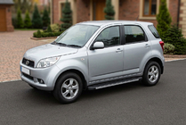 Daihatsu Terios 2006–2017 Boční nášlapy Maya V1 (2 ks, hliník) fotografie 1