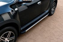 Dacia Duster 2008–2018 Boční nášlapy Maya V1 (2 ks, hliník) fotografie 1