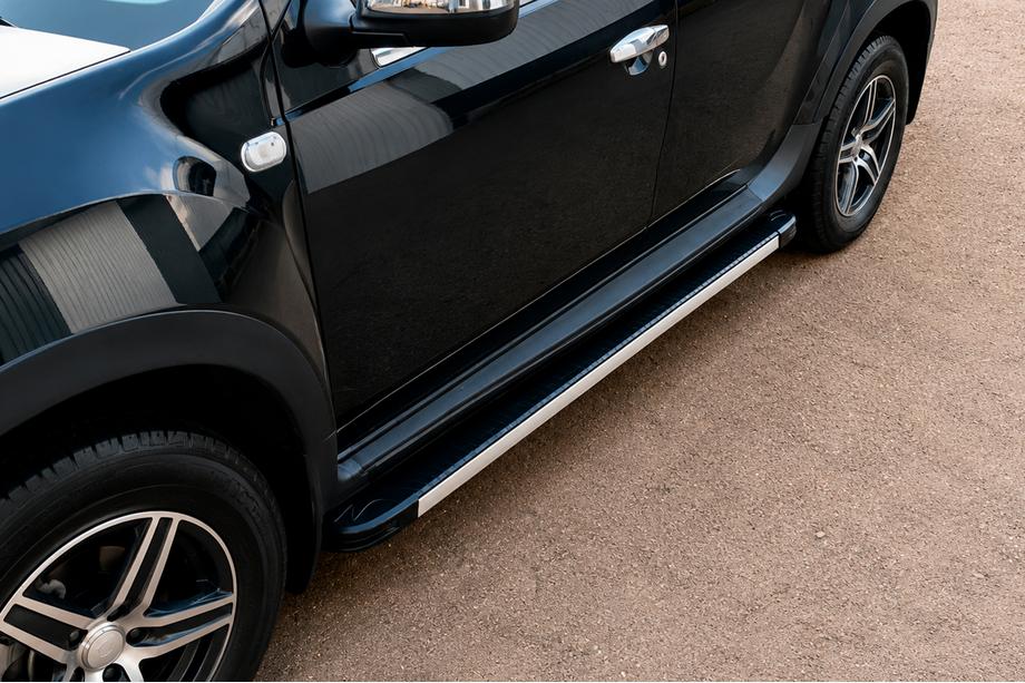 Dacia Duster 2008–2018 Boční nášlapy Maya V1 (2 ks, hliník) Image