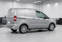 Ford Courier 2014–2023 Boční nášlapy Maya V1 (2 ks, hliník) fotografie 1