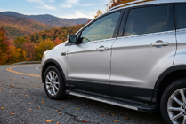 Ford Kuga/Escape 2013–2019 Boční nášlapy Maya V1 (2 ks, hliník) fotografie 1