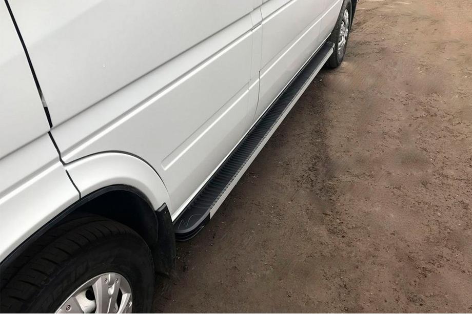 Mercedes Sprinter W901/902/903/904/905 1995–2006 Boční nášlapy Maya (2 ks, hliník) Střední rozvor Image