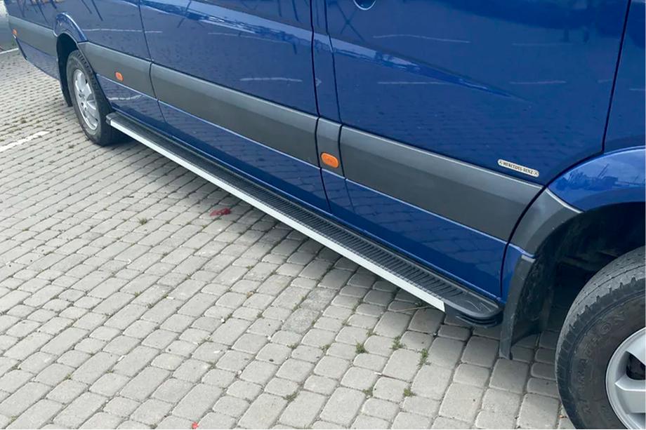 Mercedes Sprinter W906 2006–2018 Boční nášlapy Maya (2 ks, hliník) Image